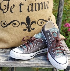Embossed Leather Western-Floral Chucks